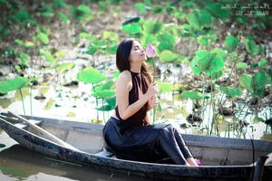 Vietnamese Beauty Showcase: Stunning Portraits from the Pack 16 Collection - image 33