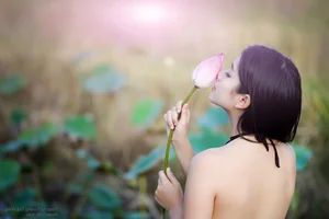 Vietnamese Beauty Showcase: Stunning Portraits from the Pack 16 Collection - image 53