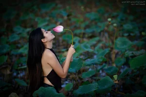 Vietnamese Beauty Showcase: Stunning Portraits from the Pack 16 Collection - image 28