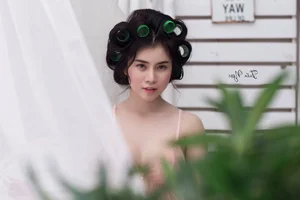 Vietnamese Beauty Showcase: Stunning Portraits from the Pack 16 Collection - image 2