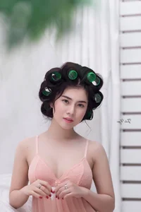 Vietnamese Beauty Showcase: Stunning Portraits from the Pack 16 Collection - image 55