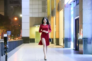 Vietnamese Beauty Showcase: Stunning Portraits from the Pack 16 Collection - image 56