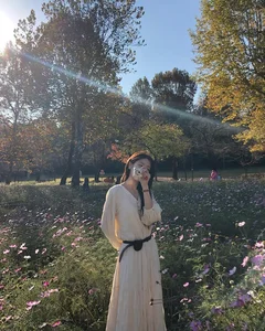 Jung So Min's Minimalist Style: How to Look Youthful and Elegant in Your 40s - image 4