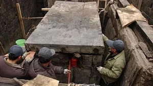 Inside China's Most Dangerous Tomb: Experts Reveal Chilling Discoveries - image 2