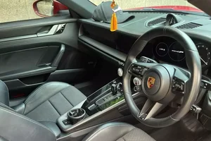 Custom Luxury: The Unique Color Transformation of a Porsche 911 992 in Vietnam - image 3