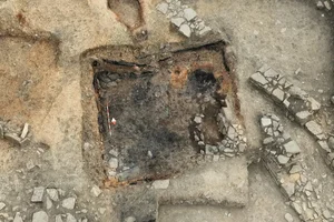 Hidden Treasures Discovered in the Ruins of a Burned House - image 1