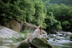YiTuYu Art Language Vol.9814: A Stunning Visual Showcase of Ying Er YY (26P) - image 22