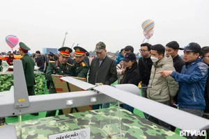 Thousands Gather to Explore Military Innovation at the Vietnam International Defense Expo - image 11