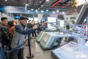 Thousands Gather to Explore Military Innovation at the Vietnam International Defense Expo - image 12