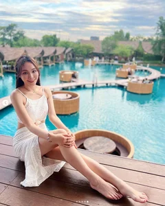 The Secrets of an Ageless Hong Kong Goddess: Youthful Beauty and Inspiring Fitness Routines - image 6