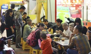 Hai Phong's Iconic Spicy Fish Noodle Soup: A Culinary Journey with Chef Phạm Văn Dũng - image 7