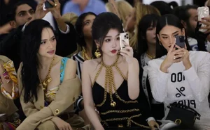 Chinese Celebrities Face Makeup Blunders at Fashion Week Without Fan Bingbing - image 2