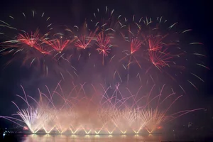 China Team Crowned Champions of Da Nang International Fireworks Festival 2025 - image 0