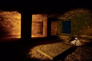 The Mystery of the Hastily Buried Egyptian Pharaoh - image 1