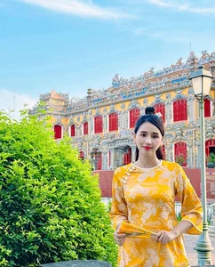 Phuong Oanh and Family Embrace Korean Culture in Hanbok Photoshoot - image 6