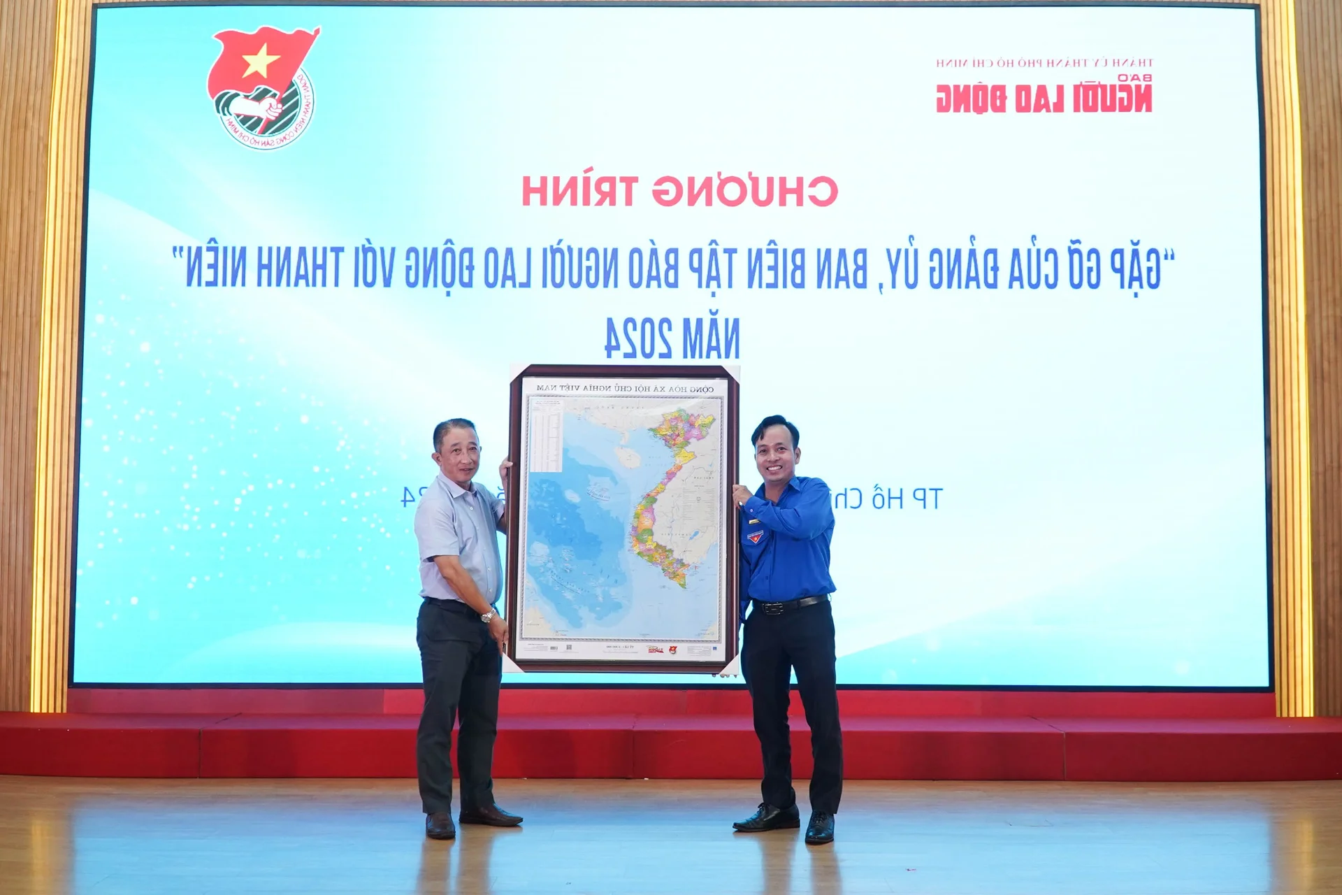 Nguoi Lao Dong Newspaper Leadership Empowers and Connects with the Next Generation of Journalists