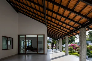 US Architecture Press Praises Charming and Simple Tiled Roof House in Dong Thap - image 13