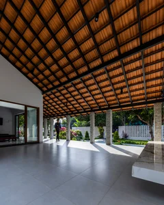 US Architecture Press Praises Charming and Simple Tiled Roof House in Dong Thap - image 7