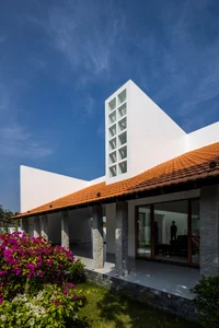 US Architecture Press Praises Charming and Simple Tiled Roof House in Dong Thap - image 8