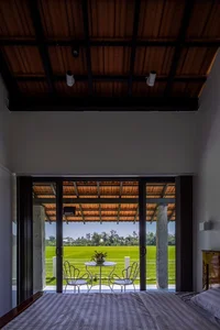 US Architecture Press Praises Charming and Simple Tiled Roof House in Dong Thap - image 5