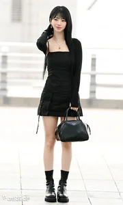 4 Gen Z K-Pop Idols Redefining Airport Fashion with Effortless Style - image 1
