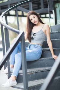 Meet the Stunning Thai Model Fai Bahiddha: A Rising Star in the Fashion World - image 7