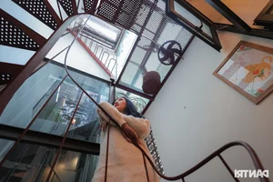 Thrilling Rooftop Cafe in Hanoi Offers Breathtaking Heights and Views - image 6