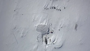 The Mystery of Lake Vostok: A 15-Million-Year-Old Antarctic Secret - image 3
