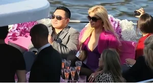 The Lavish Lifestyle and Hollywood Connections of a Mysterious Billionaire - image 1