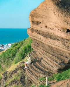 Hoanh Son Beach: The Ethereal Beauty Beneath the Deo Ngang Pass - image 6