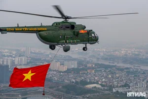 Spectacular Helicopter Display: Practicing the National Flag Procession for the International Defense Expo - image 10