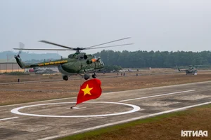 Spectacular Helicopter Display: Practicing the National Flag Procession for the International Defense Expo - image 2