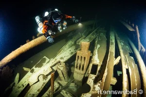 Discovery of a Perfectly Preserved 400-Year-Old Ghost Ship Underwater - image 5
