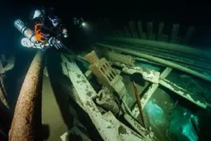 Discovery of a Perfectly Preserved 400-Year-Old Ghost Ship Underwater - image 6