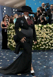 Behind the Scenes: How Celebrities Prepare for the Iconic Met Gala Red Carpet - image 0