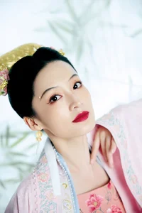 Liu Shishi and Cbiz Stars Face Live Broadcast Lighting Challenges at CCTV Gala - image 12