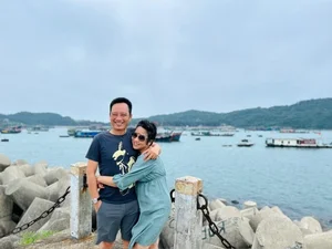 My Linh and Anh Quan: The Secrets to a Harmonious 30-Year Marriage in the Public Eye - image 6