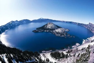 Exploring the Surreal Beauty of Crater Lake: The Deepest Lake in the United States - image 4