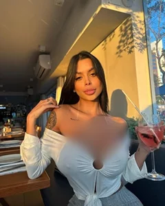 Viral Hot Girl Sparks Public Debate Over Mall Dress Code - image 1