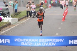 Kenyan Athlete Shatters Records at the VM Volvo All-Star Marathon - image 10
