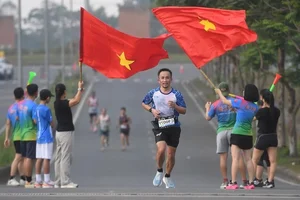 Kenyan Athlete Shatters Records at the VM Volvo All-Star Marathon - image 3