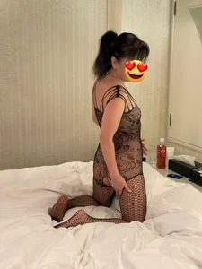 Stunning Photos of Popular Japanese Commercial Models and Gravure Idols - image 41