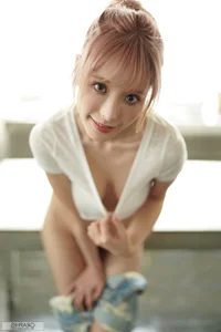 Japanese Model Kana Momonogi: Graphis SUMMER SPECIAL 2020 Change Part03 - Exclusive Summer Photography Collection Featuring 61 High-Quality Visuals - image 0