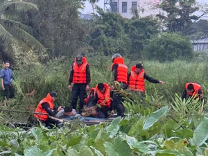 Law Enforcement Crackdown: Illegal Sand Mining Syndicate on Dong Nai River - image 0