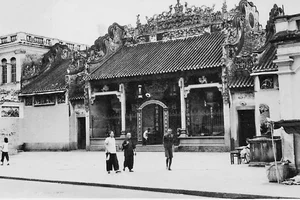 A Glimpse into the Daily Life of Cho Lon Residents Over 100 Years Ago - image 8