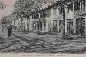 A Glimpse into the Daily Life of Cho Lon Residents Over 100 Years Ago - image 6