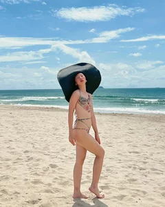 Trang Hy Inspires Body Positivity in Vibrant Bikini Fashion Shoot - image 1