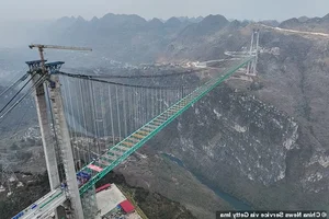 The Huajiang Grand Canyon Bridge: China Set to Open the World’s Newest Highest Bridge - image 5