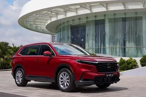 2026 Honda CR-V Gasoline Version Debuts in Vietnam Starting at 1.039 Billion VND - image 8
