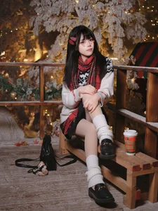 Christmas JK Xi Youzi Gallery: Festive Japanese School Uniform Fashion by Yituyu - image 5